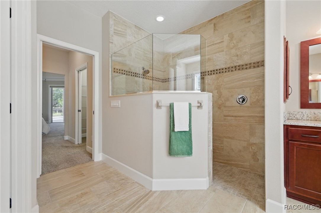 5497 W Piute Drive, Beverly Hills, New York image 30