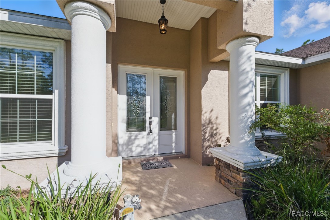 5497 W Piute Drive, Beverly Hills, New York image 3
