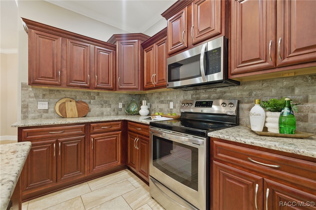 5497 W Piute Drive, Beverly Hills, New York image 16
