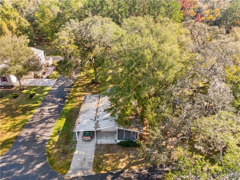 A home in Brooksville