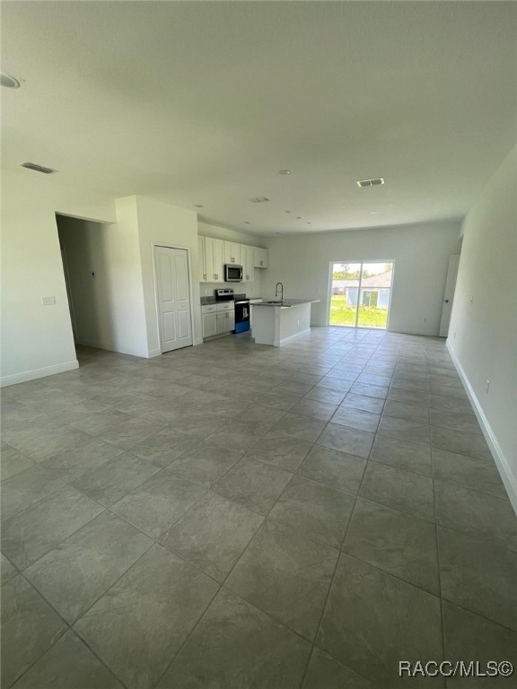 1571 W Alexander Drive, Citrus Springs, Florida image 3