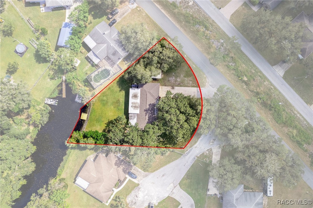 9539 E Southgate Drive, Inverness, Florida image 3