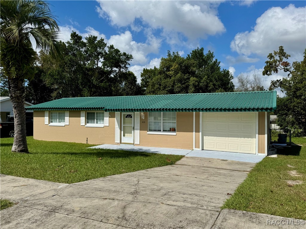 2131 W Devon Drive, Citrus Springs, Florida image 2