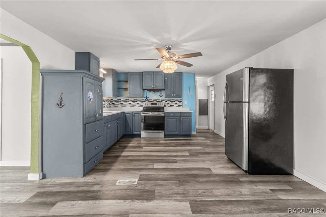 31151 Valencia Avenue, Tavares, Florida image 22