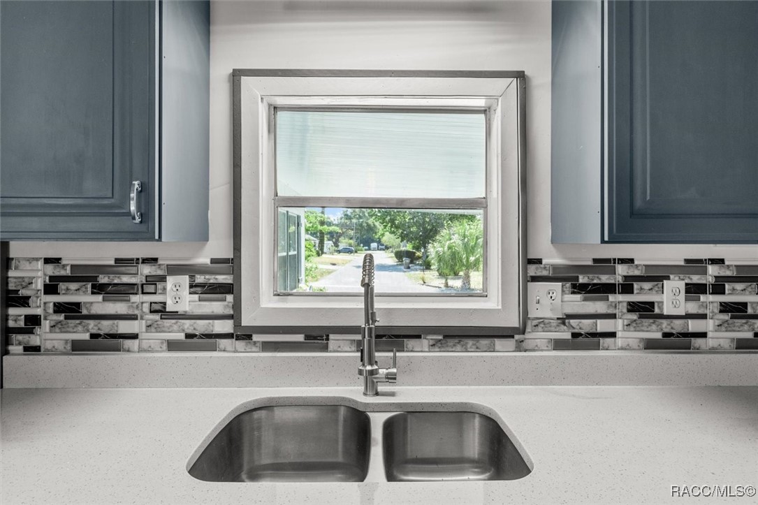 31151 Valencia Avenue, Tavares, Florida image 24