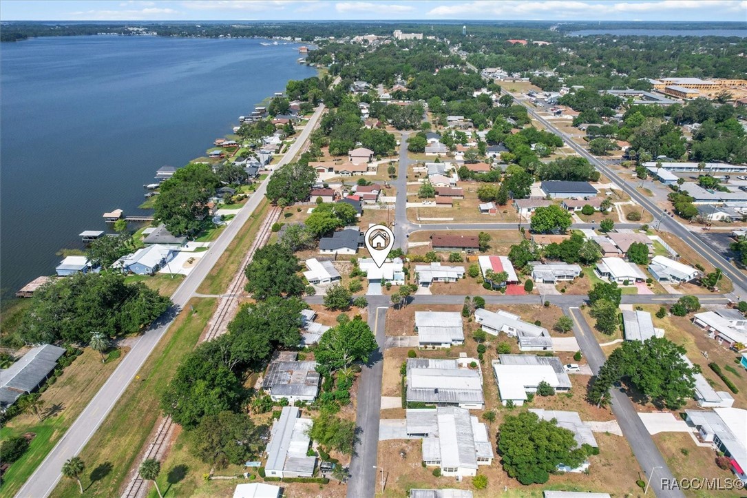 31151 Valencia Avenue, Tavares, Florida image 6