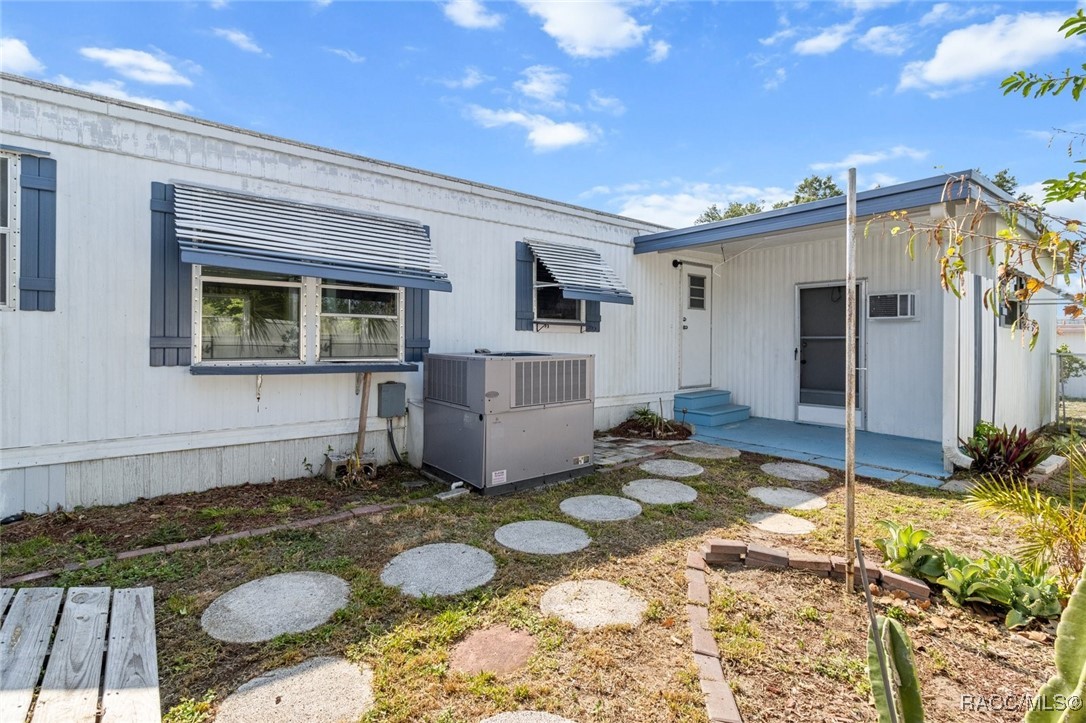 31151 Valencia Avenue, Tavares, Florida image 38