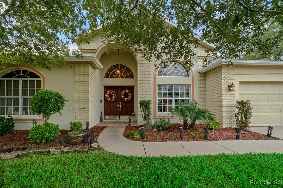 5663 W Crossmoor Circle, Lecanto, Florida image 9