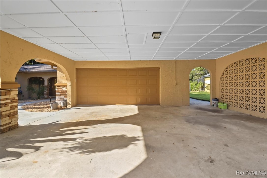 10039 W Halls River Road