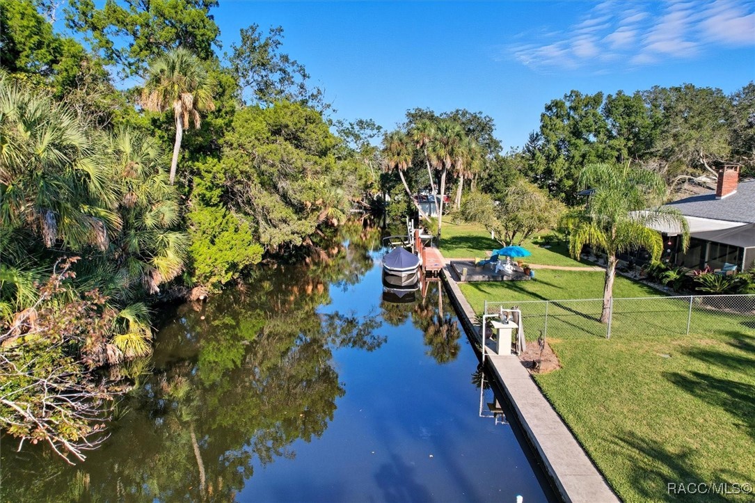 10039 W Halls River Road