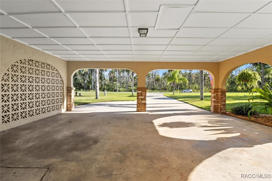 10039 W Halls River Road