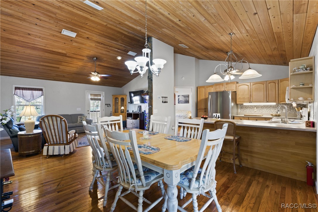 10871 SW 65th Place, Cedar Key, Florida image 8