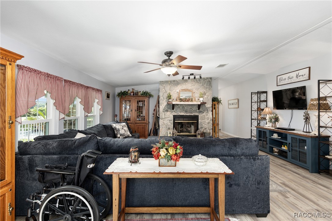11526 N Rock Avenue, Dunnellon, Florida image 14