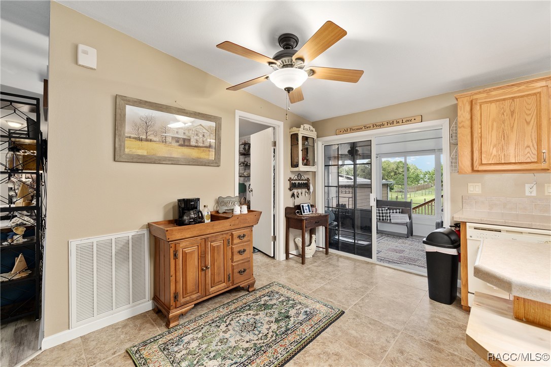 11526 N Rock Avenue, Dunnellon, Florida image 19