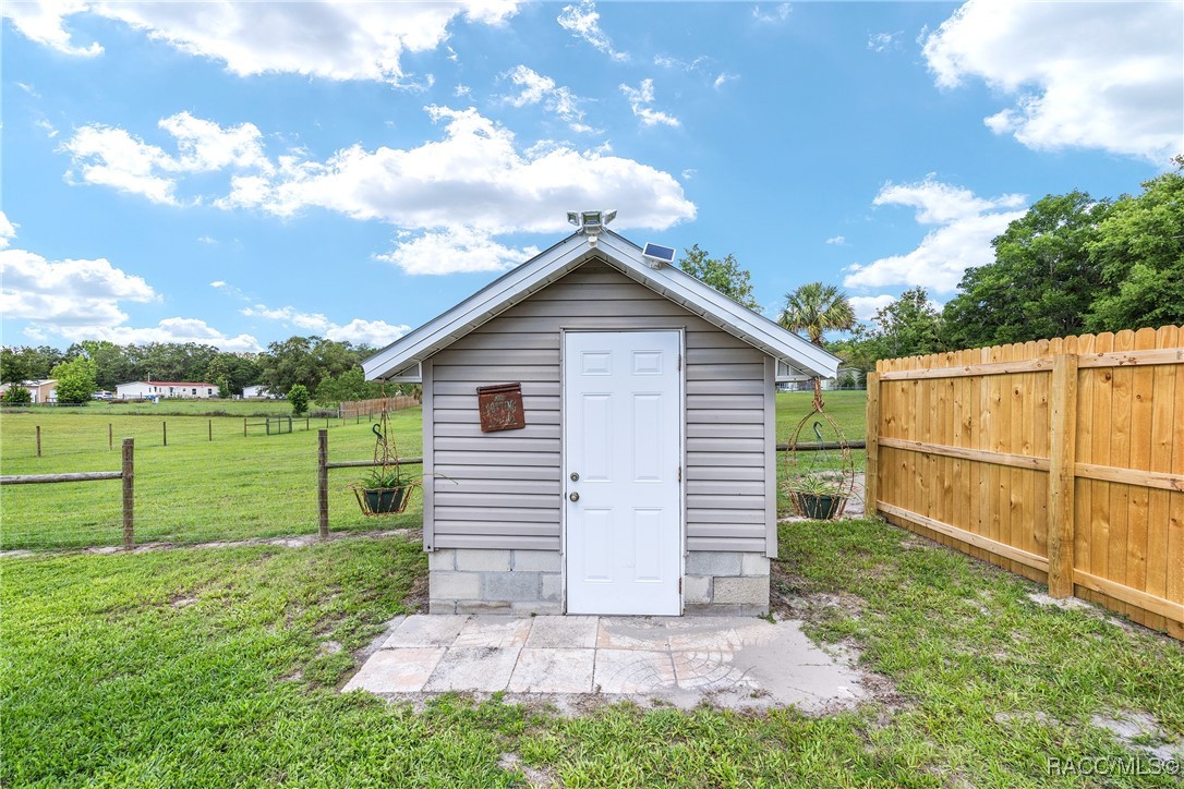 11526 N Rock Avenue, Dunnellon, Florida image 43