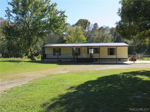 A home in Crystal River