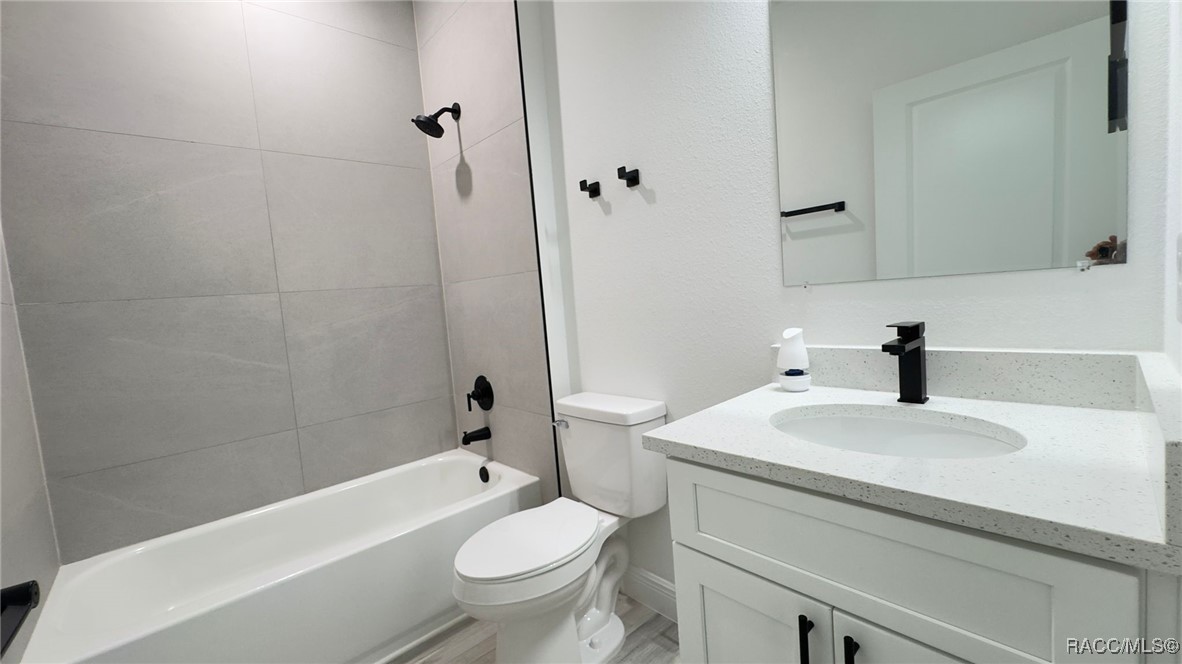 9839 N Cherry Lake Drive