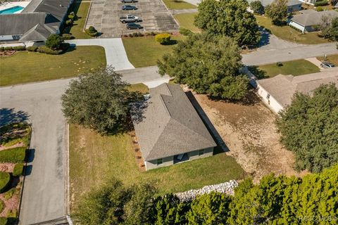 A home in Floral City