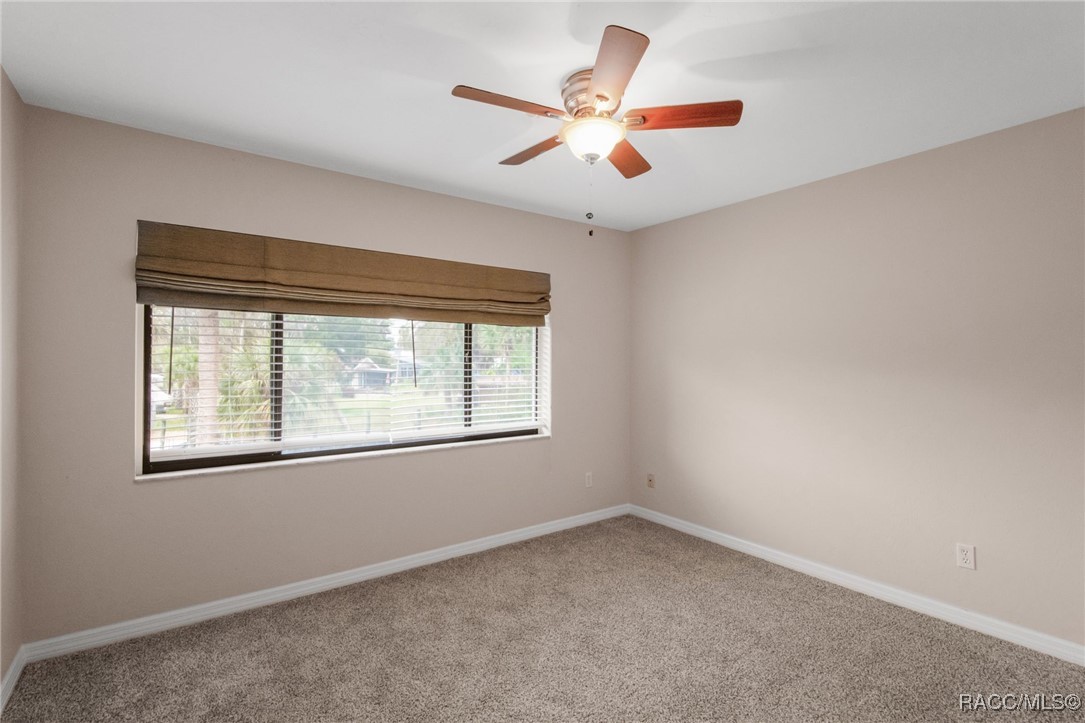 1637 SE Paradise Circle, Crystal River, Florida image 36