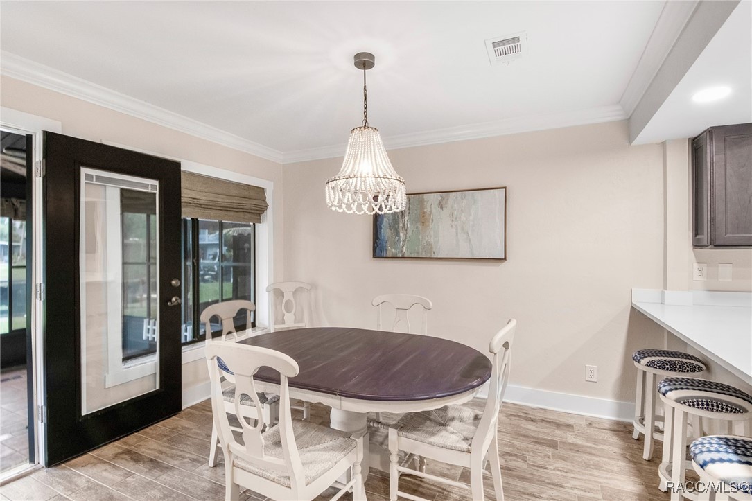 1637 SE Paradise Circle, Crystal River, Florida image 12