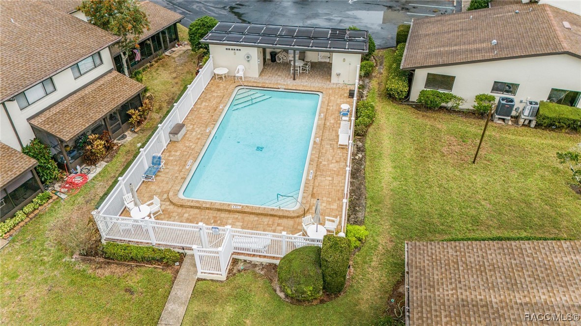 1637 SE Paradise Circle, Crystal River, Florida image 6