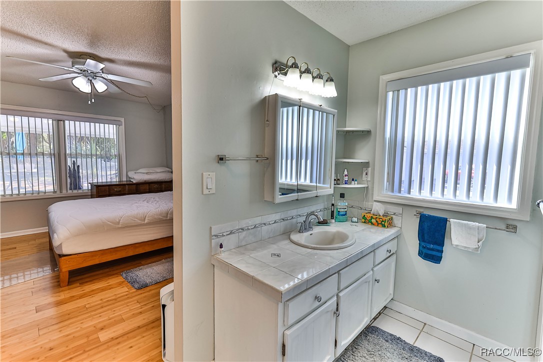 819 N Country Club Drive, Crystal River, Florida image 22