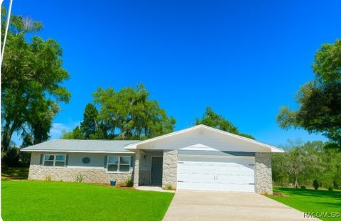 6873 W Rich Street Crystal River FL 34428