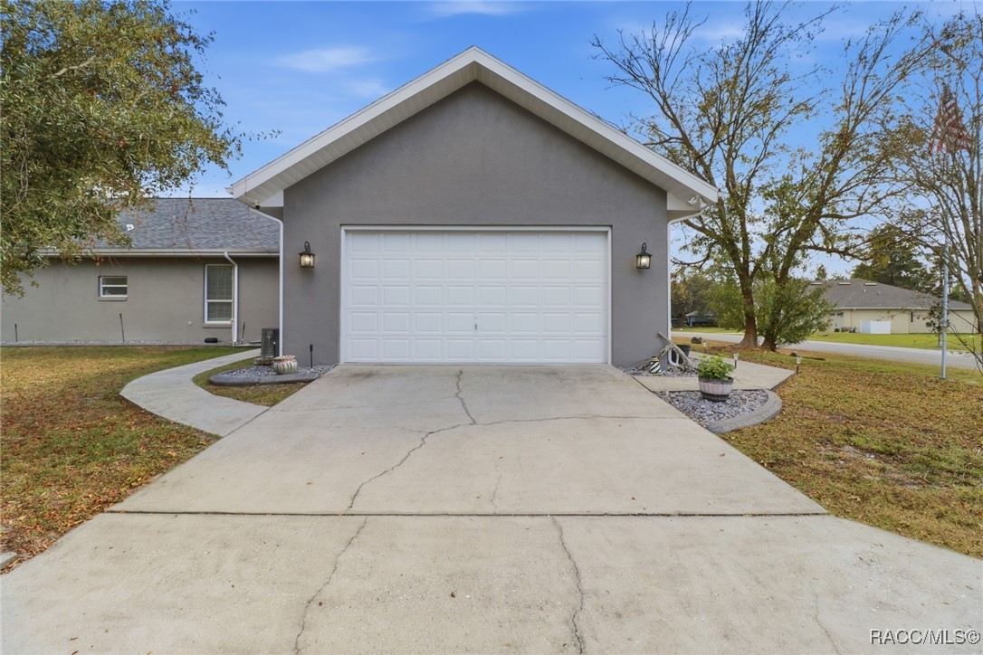 14 Tall Marigolds Court