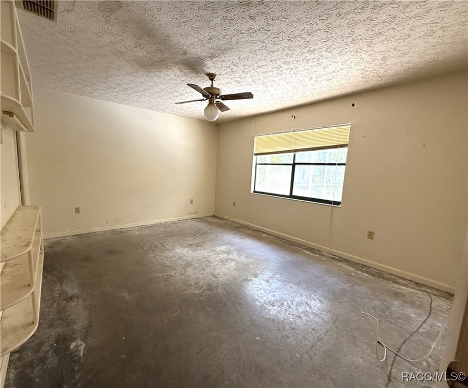 4160 S Oakhurst Drive, Homosassa, New York image 11