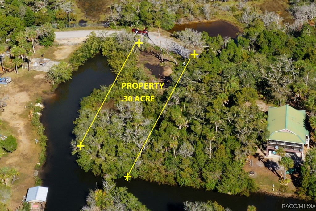 14788 W Hide A Way Drive, Crystal River, Florida image 2