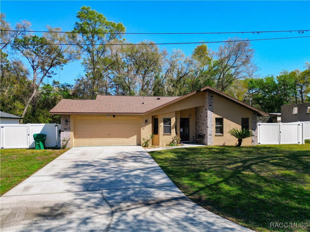 4323 S Culver Terrace, Inverness, Florida image 9