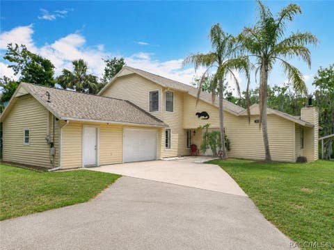 Homes For Sale - 857 N Palm Springs Terrace<br/> Citrus County, Crystal River, FL 34429