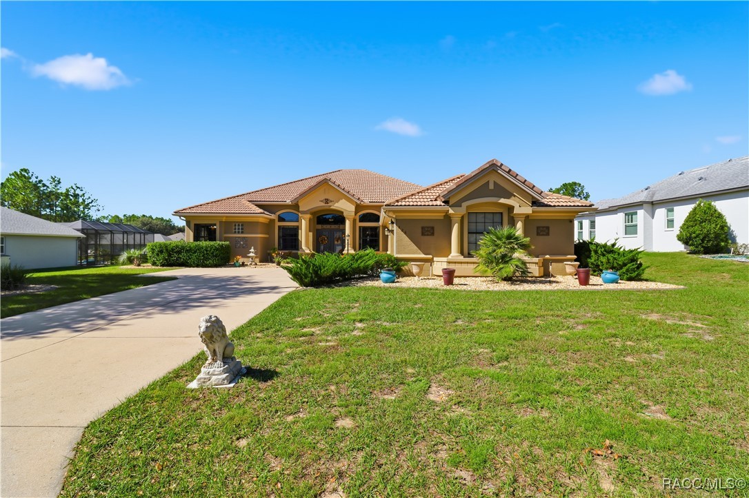 226 S Paladinn Circle