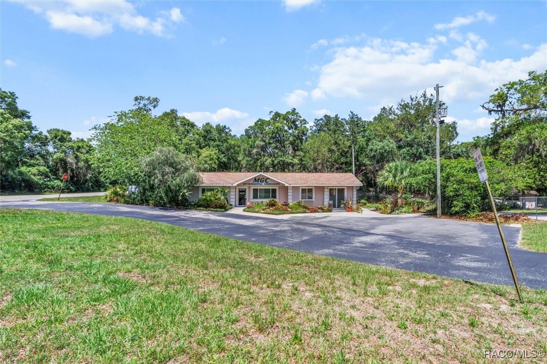 2716 S Lecanto Highway