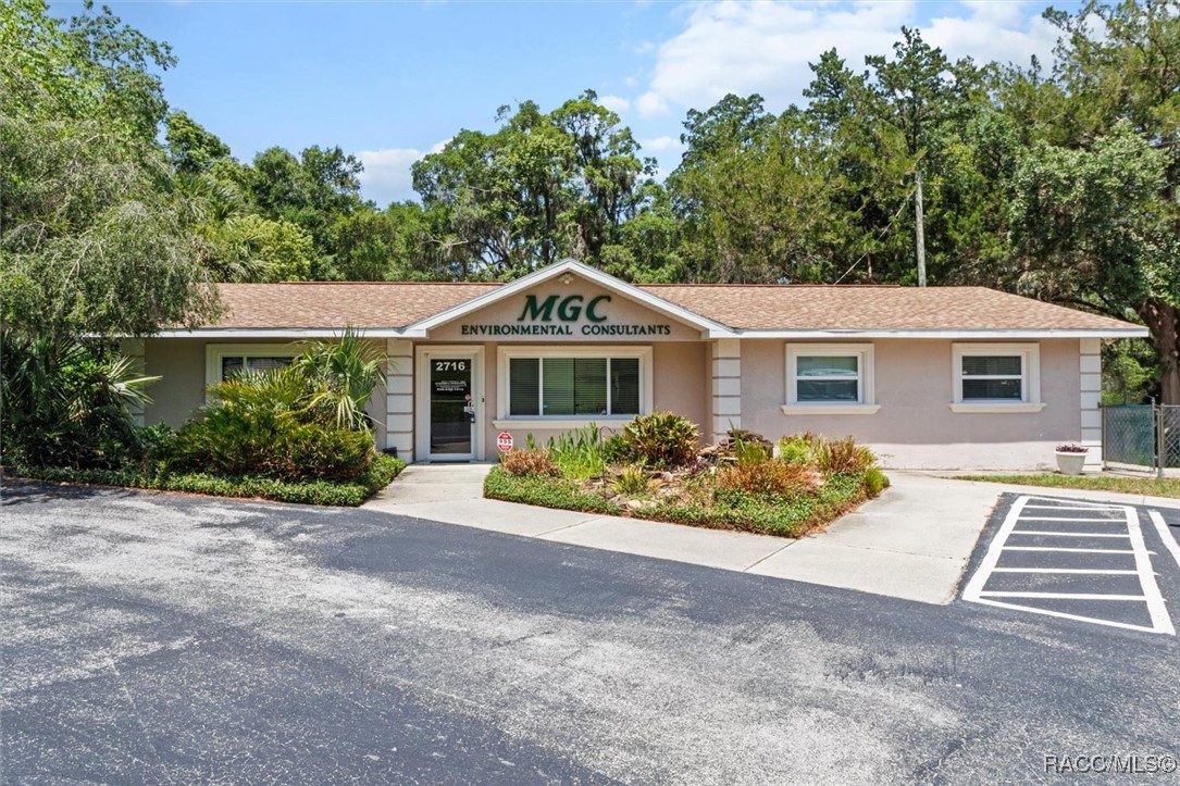 2716 S Lecanto Highway