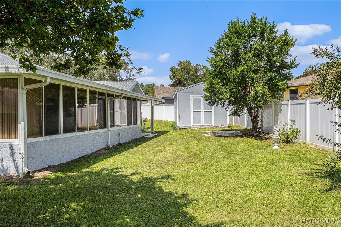 1325 E Silver Thorn Loop, Hernando, Florida image 19