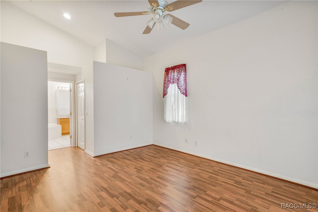 5613 W Crossmoor Place, Lecanto, Florida image 19