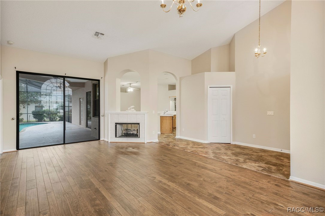 5613 W Crossmoor Place, Lecanto, Florida image 5