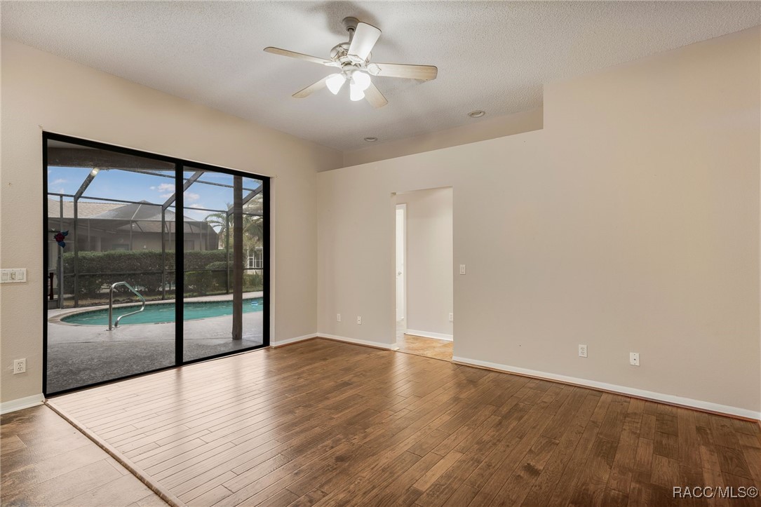 5613 W Crossmoor Place, Lecanto, Florida image 13