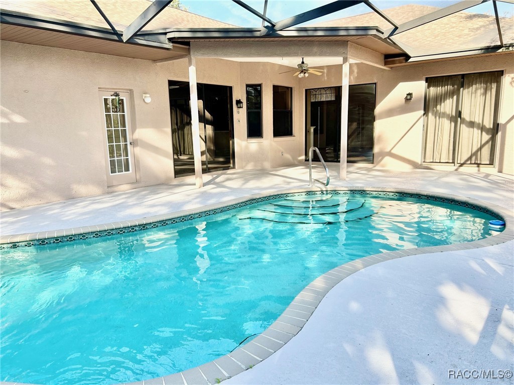 5613 W Crossmoor Place, Lecanto, Florida image 15