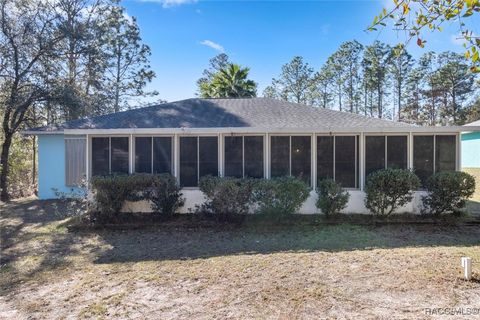 A home in Citrus Springs