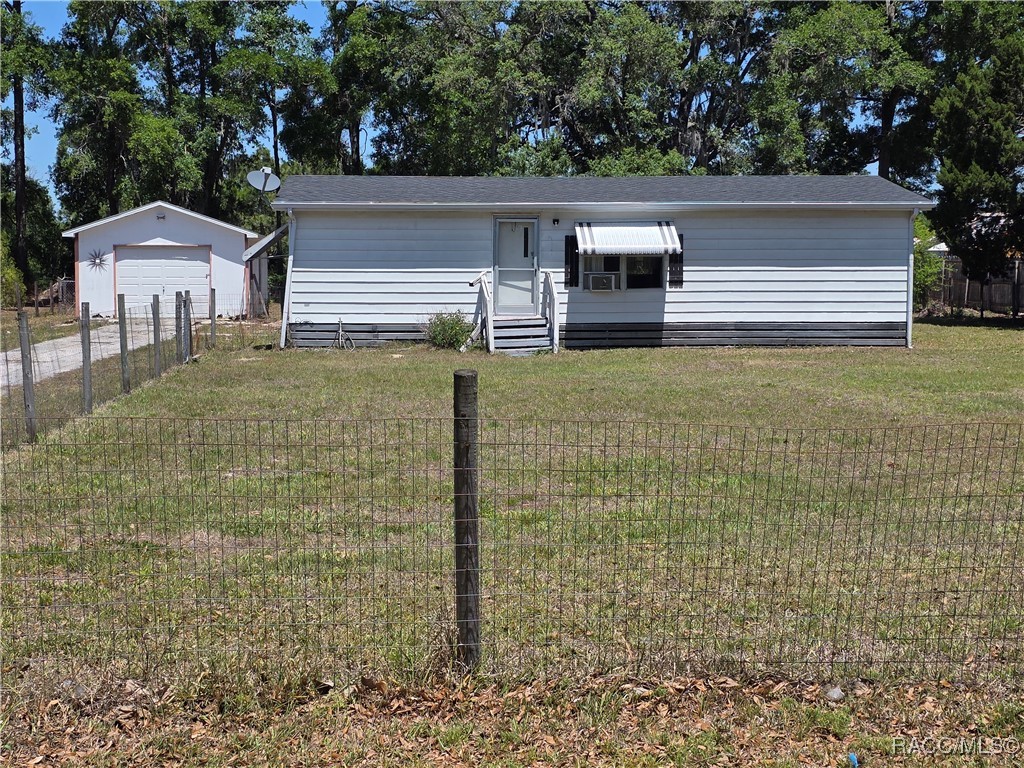 7965 W Badger Lane, Dunnellon, Florida image 1
