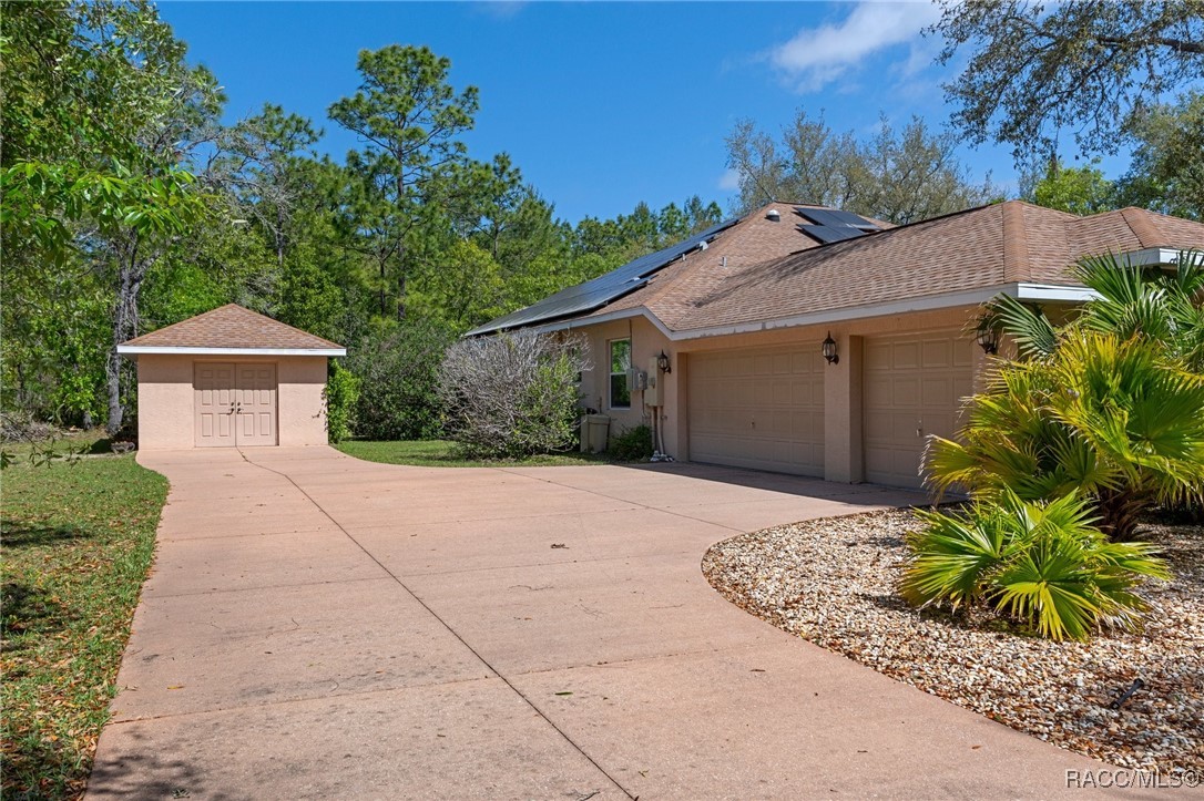 2261 W Begonia Drive, Beverly Hills, Florida image 10