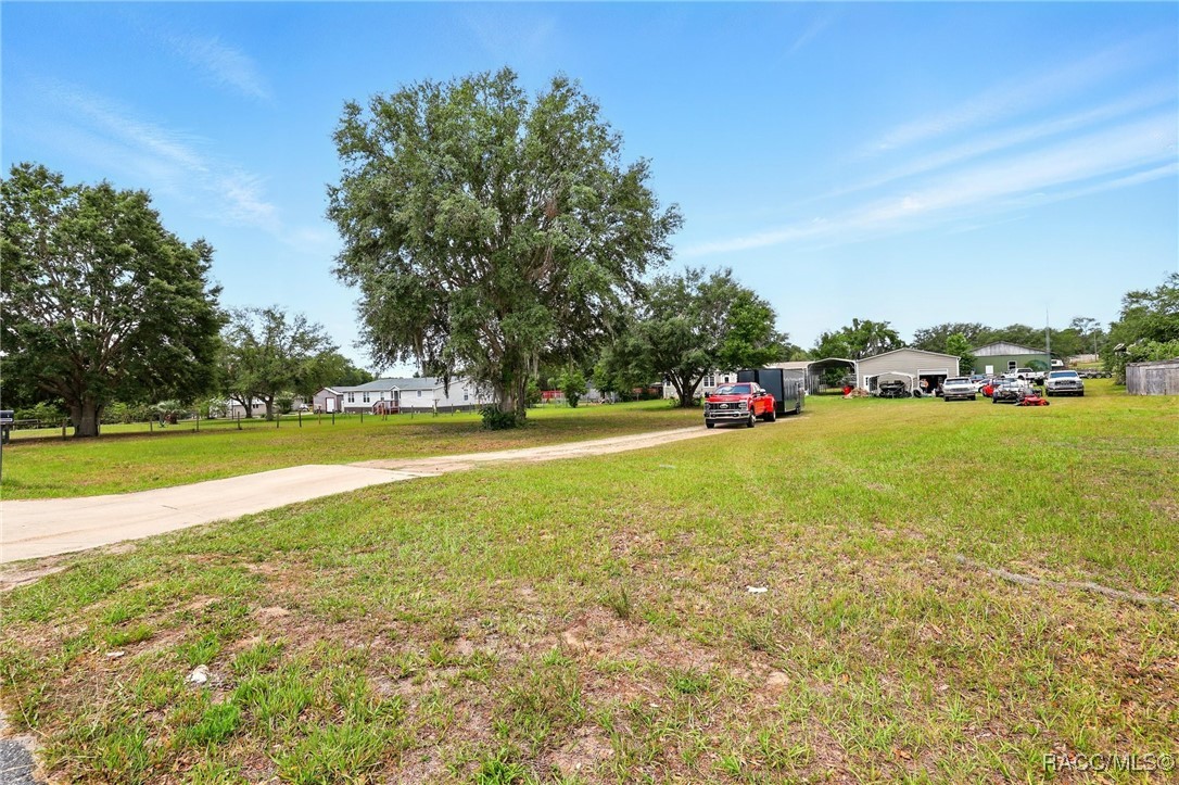 10330 S Appaloosa Avenue, Floral City, New York image 31