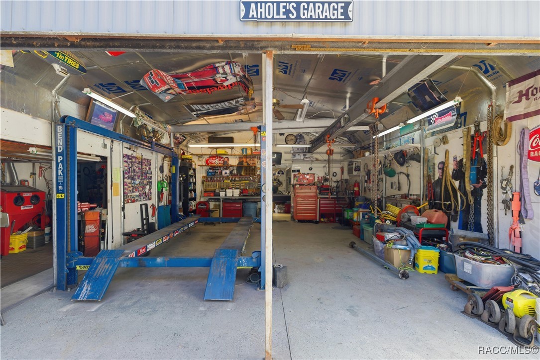 141 S Highview Avenue