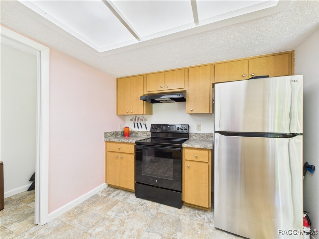 896 N Hollywood Circle, Crystal River, Florida image 13