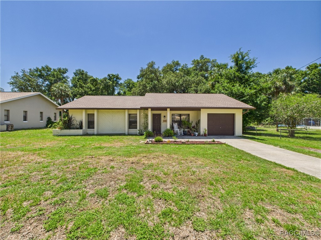 896 N Hollywood Circle, Crystal River, Florida image 1