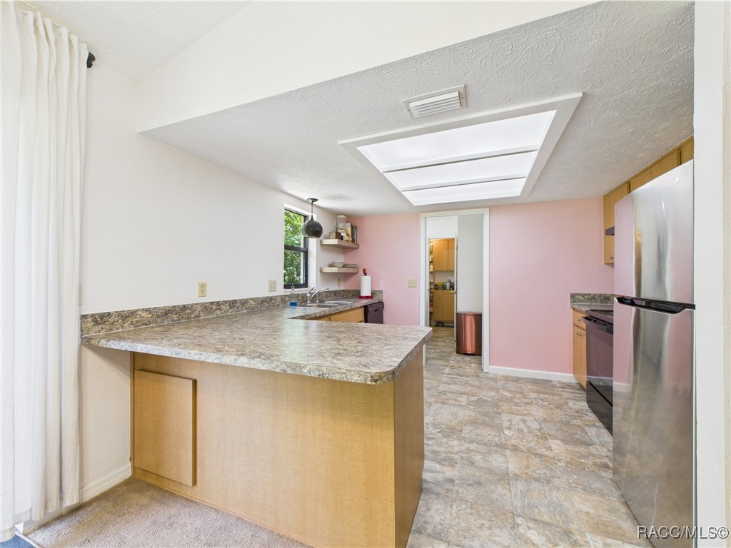 896 N Hollywood Circle, Crystal River, Florida image 11