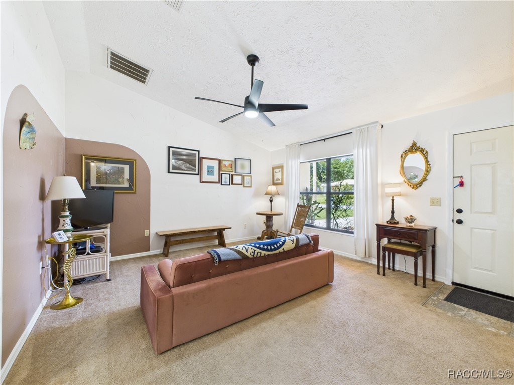 896 N Hollywood Circle, Crystal River, Florida image 6