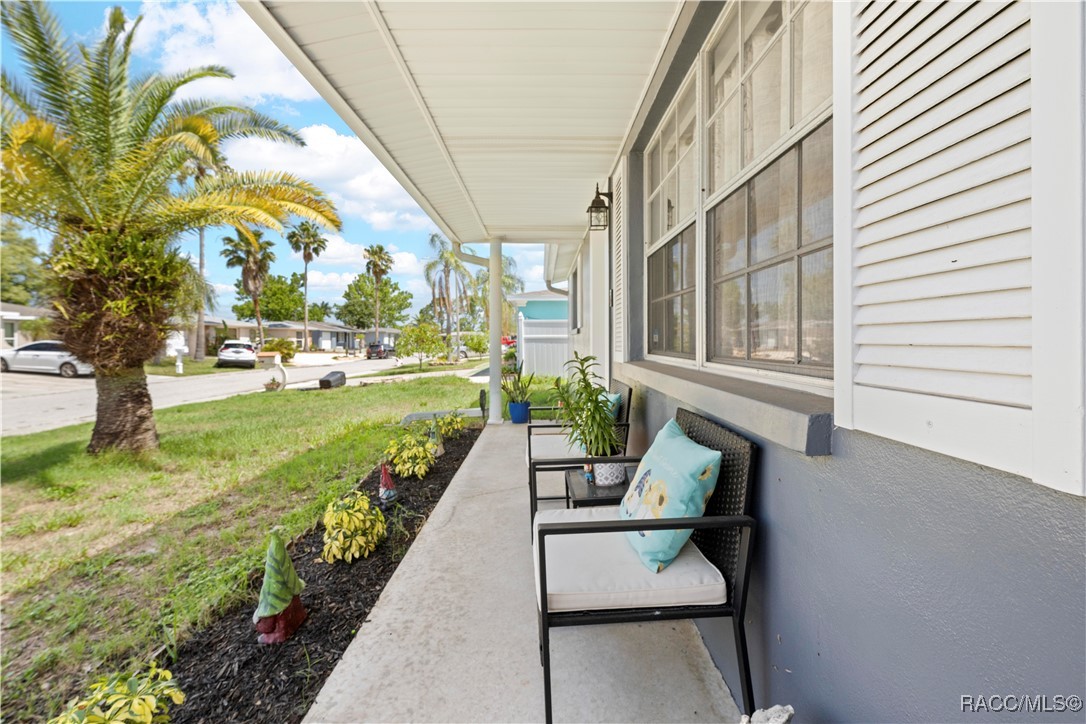 9126 Greenbriar Lane, Port Richey, New York image 5